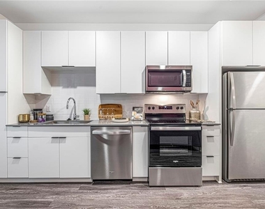 72 Milton Avenue - Photo Thumbnail 2