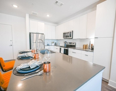 72 Milton Avenue - Photo Thumbnail 3