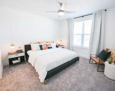 72 Milton Avenue - Photo Thumbnail 7