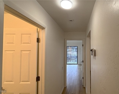 804 Mohawk Parkway - Photo Thumbnail 14