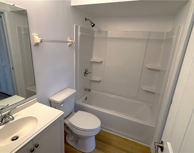 804 Mohawk Parkway - Photo Thumbnail 8
