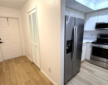 804 Mohawk Parkway - Photo Thumbnail 15