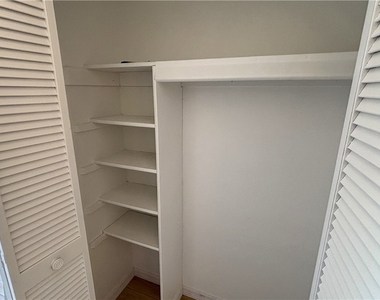 804 Mohawk Parkway - Photo Thumbnail 10