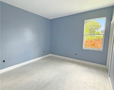 2103 French Street - Photo Thumbnail 5