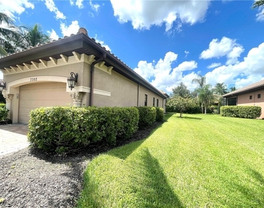 7302 Acorn Way - Photo Thumbnail 2