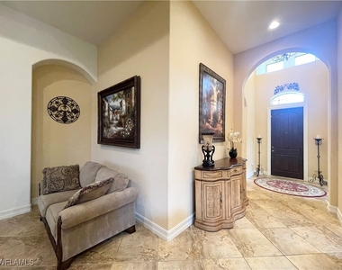 7302 Acorn Way - Photo Thumbnail 3