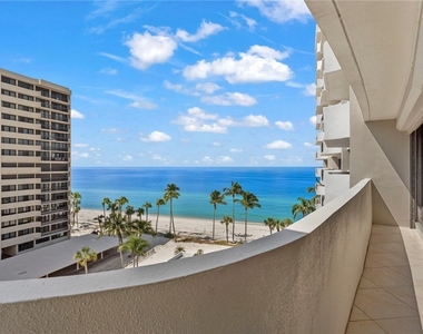 4005 Gulf Shore Boulevard N - Photo Thumbnail 9