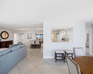 10691 Gulf Shore Drive - Photo Thumbnail 18