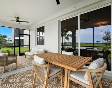 5667 Melbourne Ct - Photo Thumbnail 30