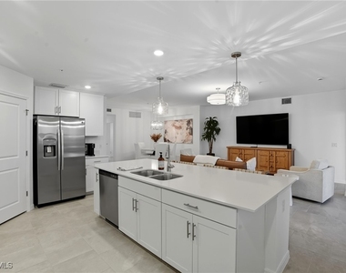 5667 Melbourne Ct - Photo Thumbnail 10