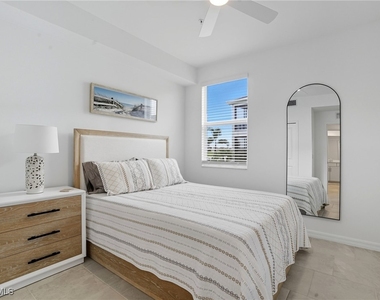 5667 Melbourne Ct - Photo Thumbnail 23