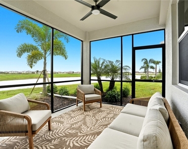 5667 Melbourne Ct - Photo Thumbnail 32