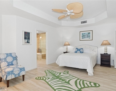 7048 Pelican Bay Boulevard - Photo Thumbnail 9