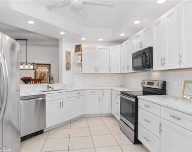 7048 Pelican Bay Boulevard - Photo Thumbnail 5