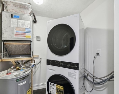 2942 W Bay Drive - Photo Thumbnail 28