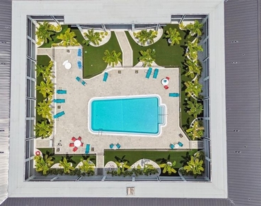 2942 W Bay Drive - Photo Thumbnail 43