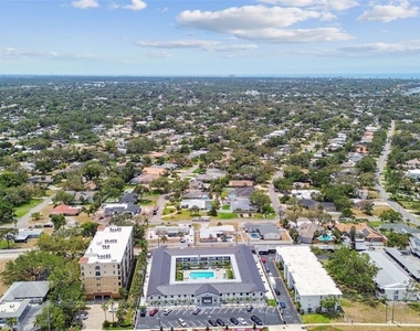 2942 W Bay Drive - Photo Thumbnail 49