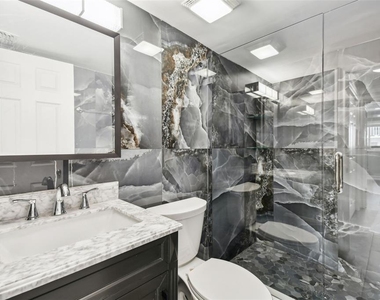 2942 W Bay Drive - Photo Thumbnail 22