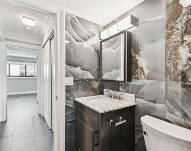 2942 W Bay Drive - Photo Thumbnail 21