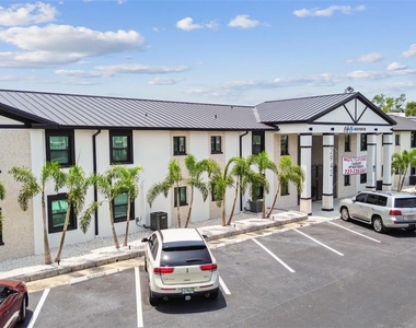 2942 W Bay Drive - Photo Thumbnail 39