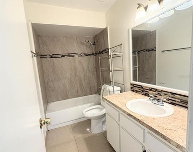 5226 Via Hacienda Circle - Photo Thumbnail 10