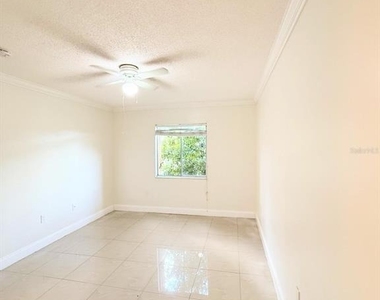 5226 Via Hacienda Circle - Photo Thumbnail 8