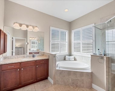10446 Coquina Court - Photo Thumbnail 25