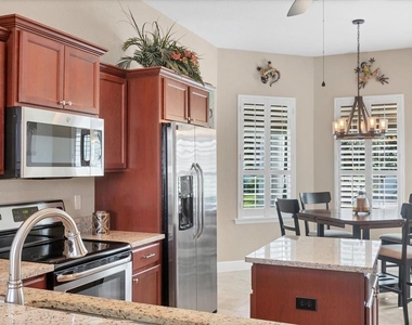 10446 Coquina Court - Photo Thumbnail 15
