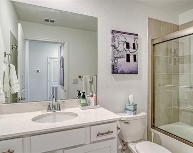12140 Wellen Golf Street - Photo Thumbnail 34