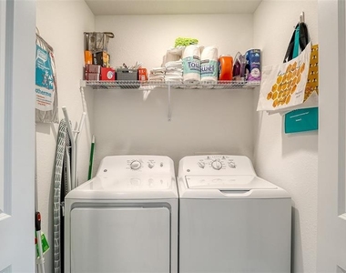 12140 Wellen Golf Street - Photo Thumbnail 36
