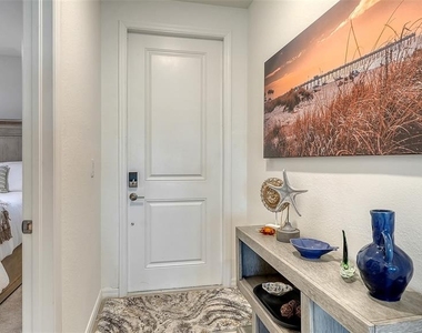 12140 Wellen Golf Street - Photo Thumbnail 5