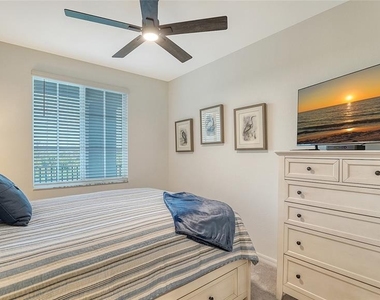 12140 Wellen Golf Street - Photo Thumbnail 32