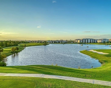 12140 Wellen Golf Street - Photo Thumbnail 15