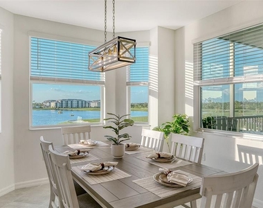 12140 Wellen Golf Street - Photo Thumbnail 21