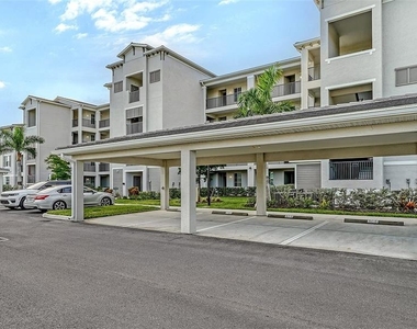 12140 Wellen Golf Street - Photo Thumbnail 2