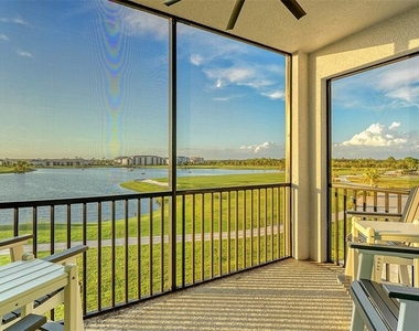 12140 Wellen Golf Street - Photo Thumbnail 10