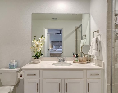 12140 Wellen Golf Street - Photo Thumbnail 30
