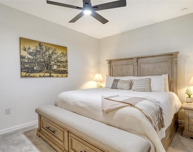 12140 Wellen Golf Street - Photo Thumbnail 26