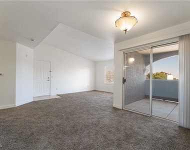 5055 W Hacienda Avenue - Photo Thumbnail 10