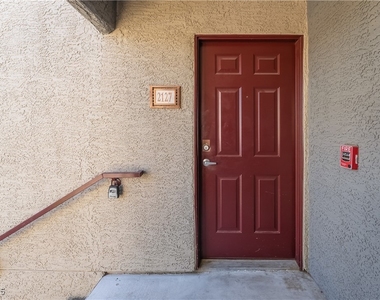 5055 W Hacienda Avenue - Photo Thumbnail 3