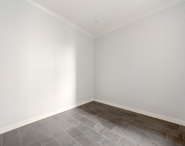 304 West 92nd Street - Photo Thumbnail 6