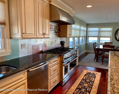 919 N Ocean Avenue - Photo Thumbnail 6