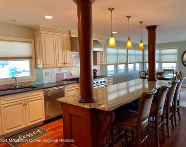 919 N Ocean Avenue - Photo Thumbnail 5