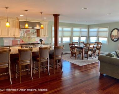 919 N Ocean Avenue - Photo Thumbnail 7