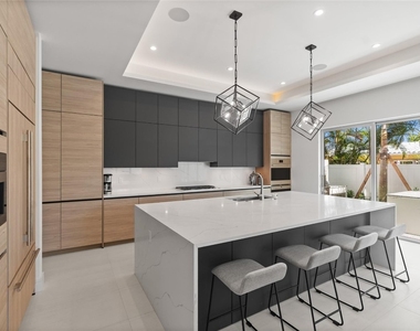 221 Shore Court - Photo Thumbnail 19