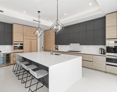 221 Shore Court - Photo Thumbnail 23