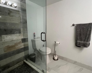 1200 Hibiscus Avenue - Photo Thumbnail 4
