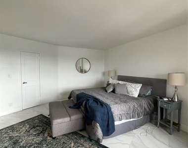 1200 Hibiscus Avenue - Photo Thumbnail 7