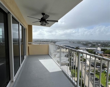 1200 Hibiscus Avenue - Photo Thumbnail 12