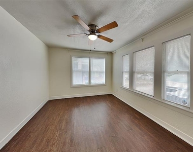 2911 Ryan Avenue - Photo Thumbnail 12